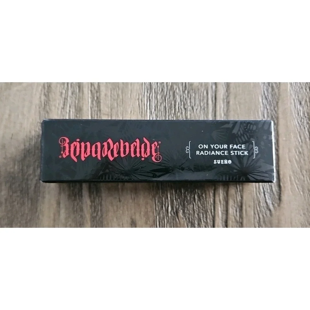 Reina Rebelde On Your Face Radiance Stick In Sueno Holiday Glow Highlight